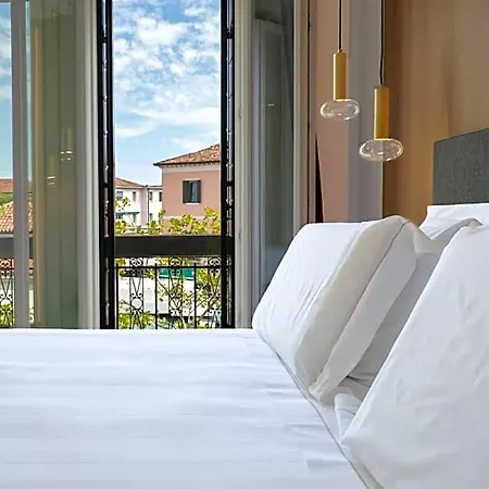 Melia Hotel 4*