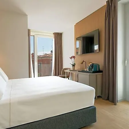 Hotel Melia 4*
